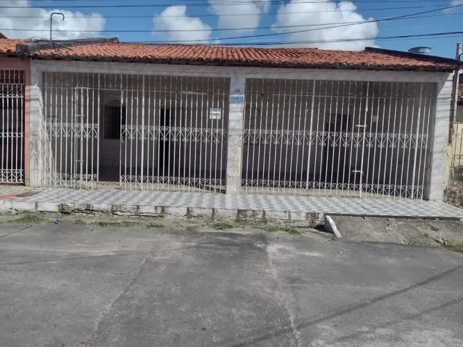Casa à venda em rua pública, NOVO PARAÍSO, Aracaju, SE
