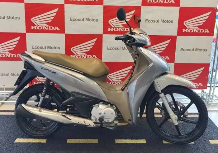 Honda Biz 125.