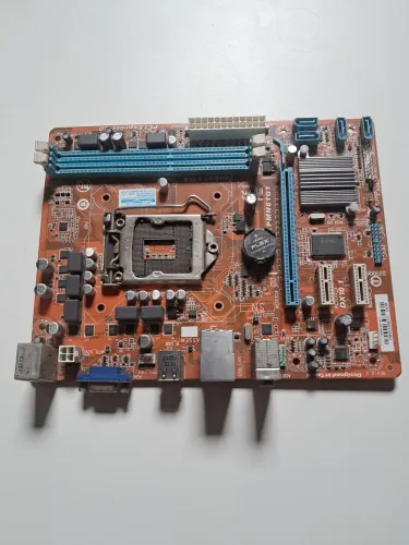 Placa-Mãe PCWare IPMH61G1 LGA 1155 (No Estado / Ler Descrição)