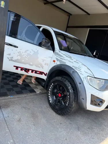 Mitsubishi L200 Triton GL 3.2 CD TB Int. Dies. Mec. 2018