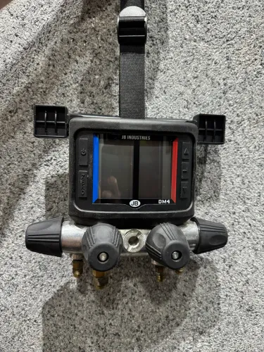 Manifold Digital 4 Vias
