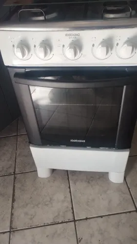 Vendo um fogão 4 bocas