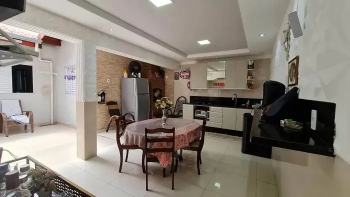 Casa Térrea com 3 dormitórios a venda no wanel 570.000,00
