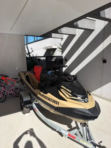 Jet-ski