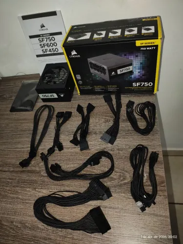 Fonte Corsair SF750 usada sfx