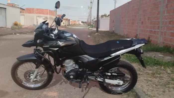 Moto em boas condições