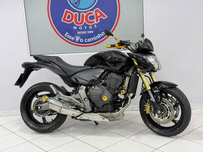 Hornet 600 2009 preta