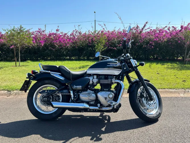 Triumph Bonneville Speedmaster 1200cc