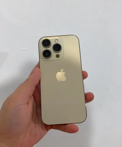 iPhone 14 PRO segunda dona, tela original, Face ID ok, bateria 77%