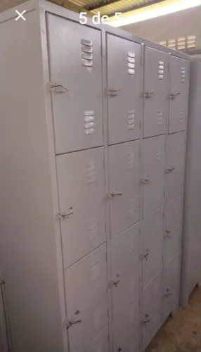 Excelente armário organizador de ferro