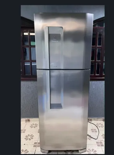 Geladeira Electrolux duplex 475L com 3 meses de garantia, aceito propostas.