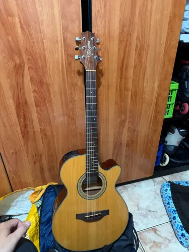 Violão Takamine em excelente estado