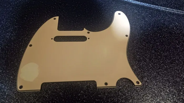 Escudo fender telecaster aged creme