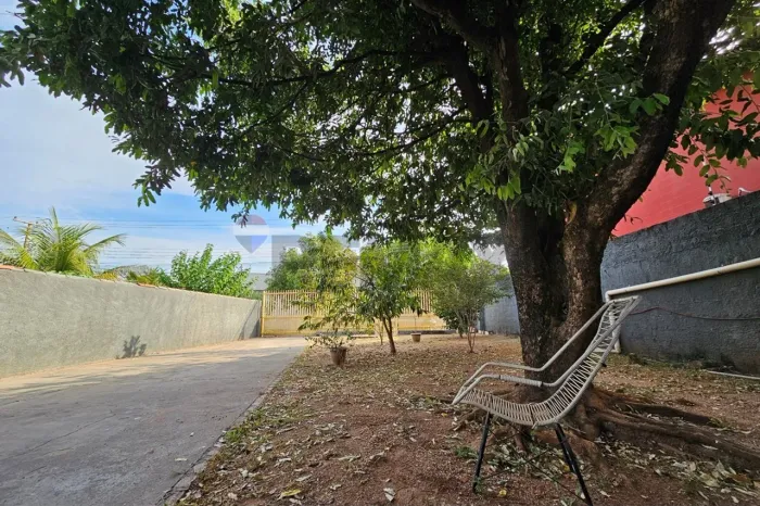 Casa à Venda no Jardim das Palmeiras, Coxipó 3 Quartos, 2 Suítes, 360 m² de Terreno e Exc
