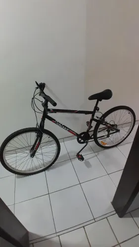Bicicleta aro 26 com 7 marchas retrovisor e sino