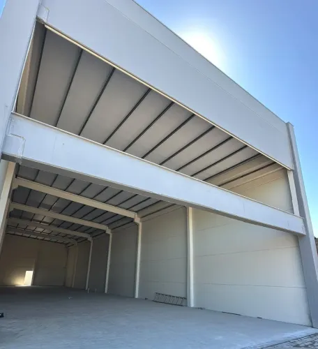 Loja com 400m² bairro Hípica para locação