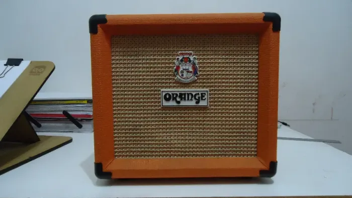 Vendo amplificador p/ guitarra Orange Crush 12