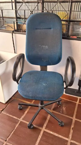 Cadeira de escritório diretor com rodinhas