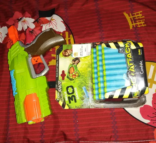 Pistola Lançadora X-Shot Bug Attack Completa + 30 Dardos Lacrados