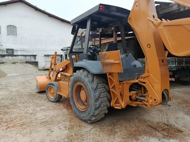 Retroescavadeira case 580 super L