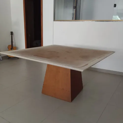 Mesa para 8 cadeiras sem tampo de vidro