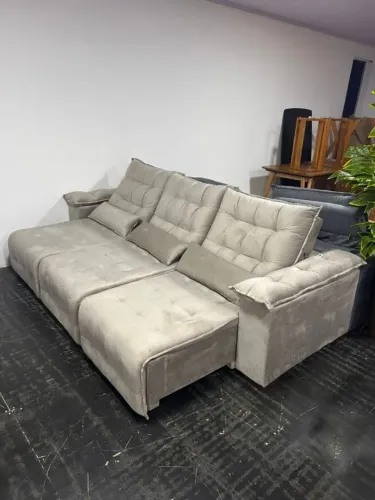 SOFÁ RETRÁTIL E RECLINÁVEL 2.90CM COR BEGE