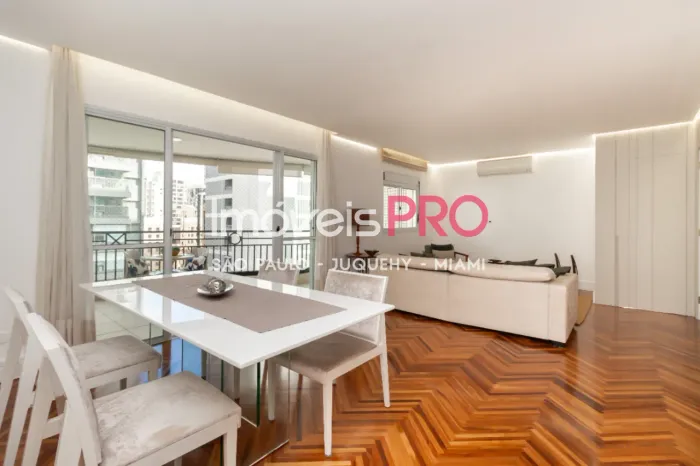 Apartamento à Venda em Moema - Condomínio Clube