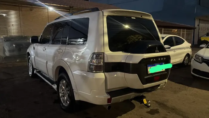 Mitsubishi Pajero HPE Full 3.2 4X4 T.i.dies. 5P AUT 2016