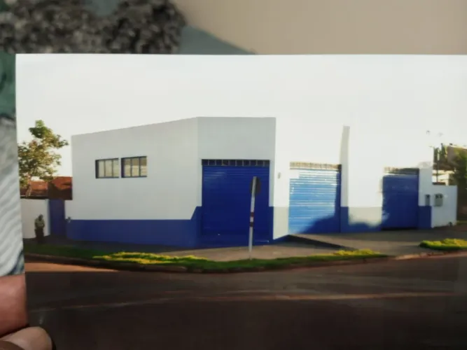 Vendo salão comercial no jd tropical, Ac financiamento etc