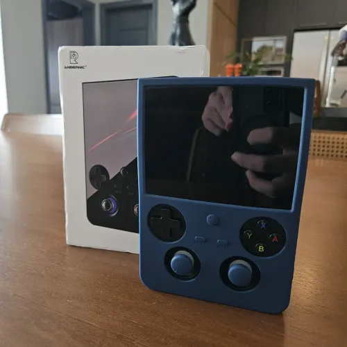 Anbernic 477V 12gb/256gb + Capa de silicone