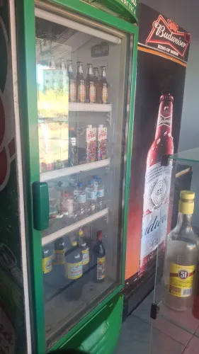 Vendo distribuidora de bebidas completa