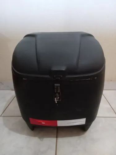  Baú 90L excelente estado.