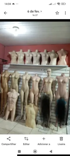 Manequins feminino e masculino