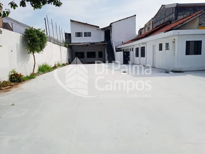 Prédio comercial para locação com 650 m² na Vila Carrão