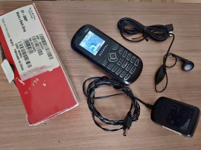 Alcatel OT-208P Celular para idoso com Radio FM