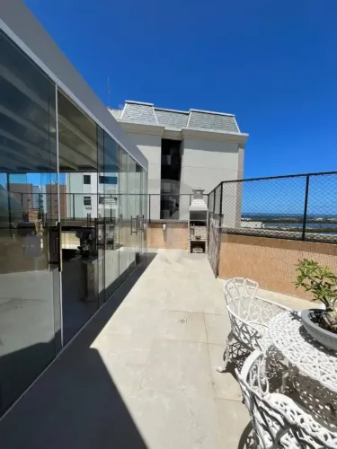 Apartamento de 290m² no Biarritz Plaza com 4 Quartos, 3 Garagens e Lazer Completo
