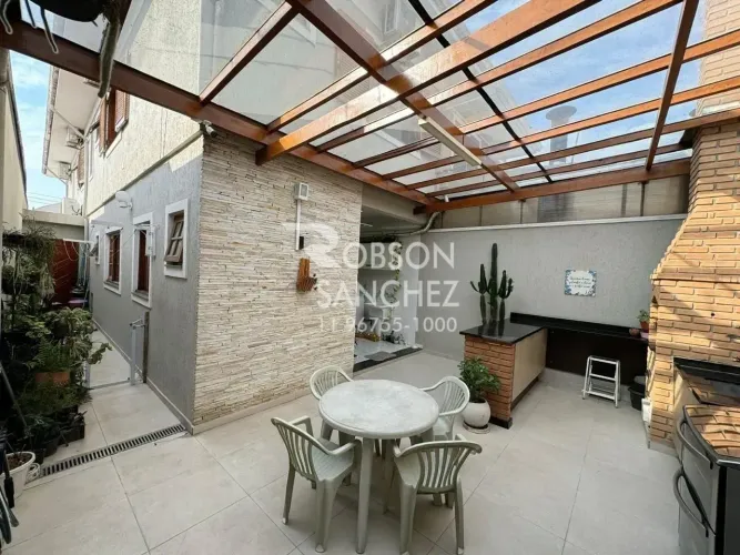 Casa a venda no Campo Grande com 4 suítes, 4 vagas, 183m², quintal com churrasqueira, vara