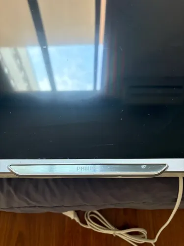 TV LED Smart Philips 47