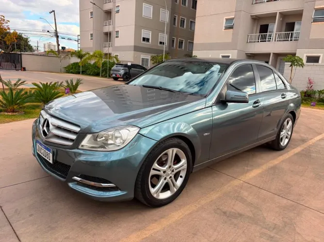 Mercedes-Benz C-180 CGI Classic 1.8 16V 156cv Aut. 2012