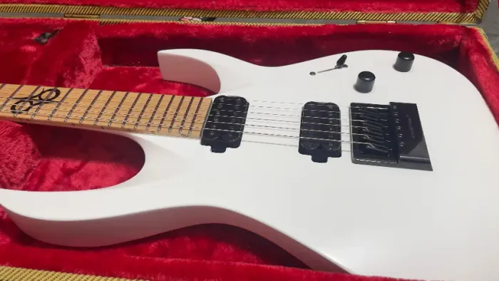 Guitarra Solar A1.6W