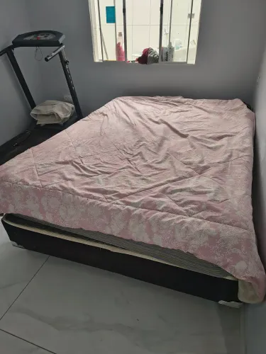 Cama box + colchão 