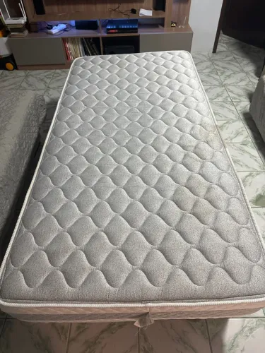 Cama box com colchão