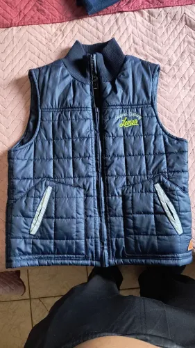 1 colete e 2 blusas Adidas veste menino 8 anos