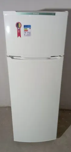 Geladeira Consul duplex gelo seco muito bem conservada !