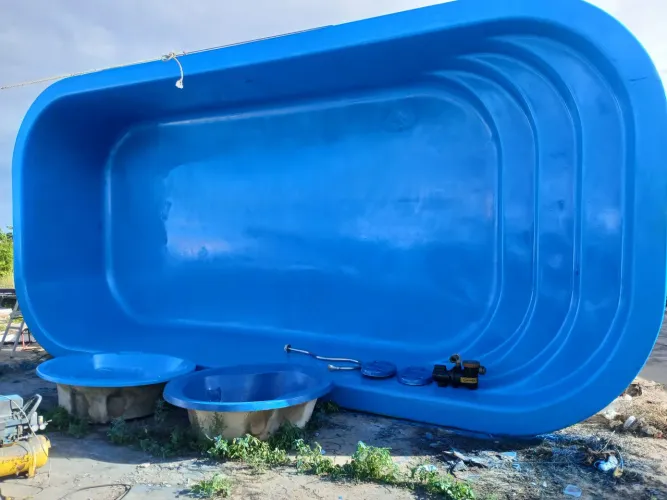 Piscina de fibra grande
