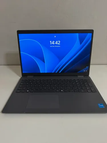 Notebook Dell i5 de 13 geração, 8gb de ram e ssd de 256gb