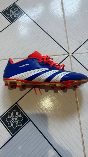 CHUTEIRA ADIDAS PREDATOR AZUL E LARANJA
