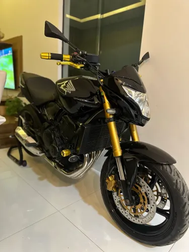 Hornet 2012 APENAS 46 mil km