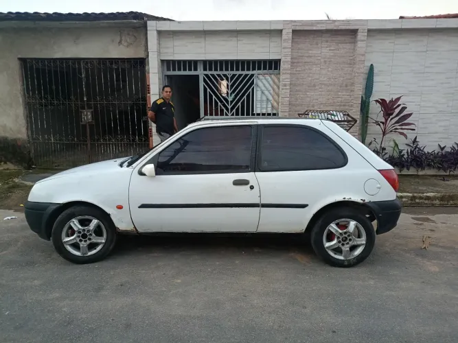 Ford Fiesta Class 1.0 2P 2000