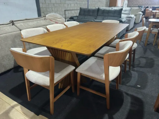 Mesa de Jantar Orgânica Base Ripada Com 8 Cadeiras Robustas 100% Madeira
